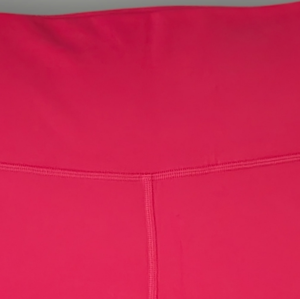 Lululemon Align High Rise Short 4" - Picture 3 of 9